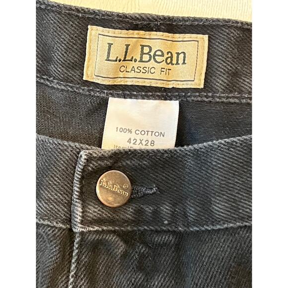 L.L. Bean Classic Fit Jeans Mens 42x28 - Picture 3 of 4